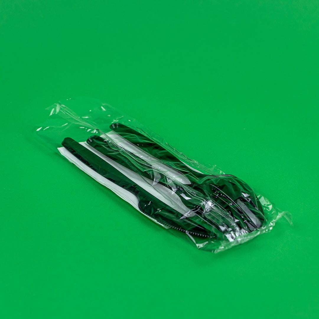 Set-tacamuri-de-unica-folosinta-negre-Tris-3-tacamuri-servetel-100-bucset